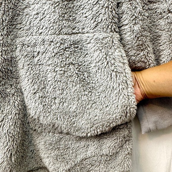 Fleece Open Front Hooded Fuzzy Cardigan w/ Pocket Women XL Light Gray Utyful - Picture 3 of 6